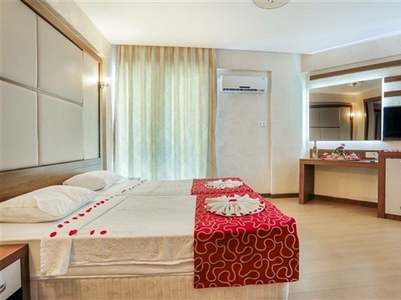Cleopatra Golden Beach Hotel Alanya Exterior foto